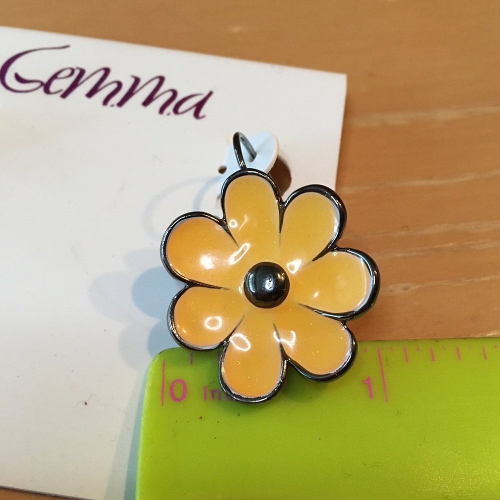16” Summer Floral Necklace & Earring Set - Picture 6 of 9